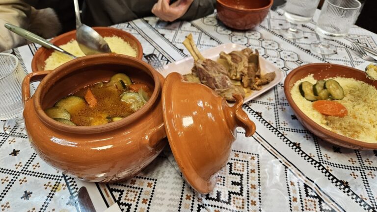 Restaurant El Kanoun berbère à Grenoble, France
