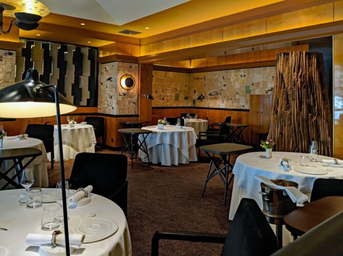 Restaurant Pierre Gagnaire à Paris, France