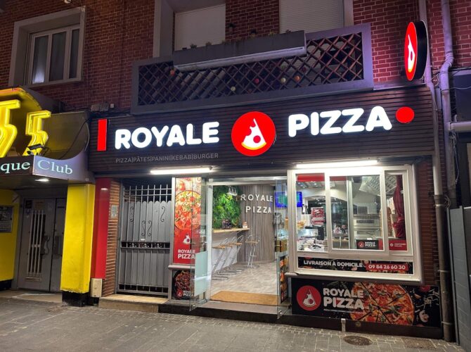 Restaurant Royale Pizza à Calais, France