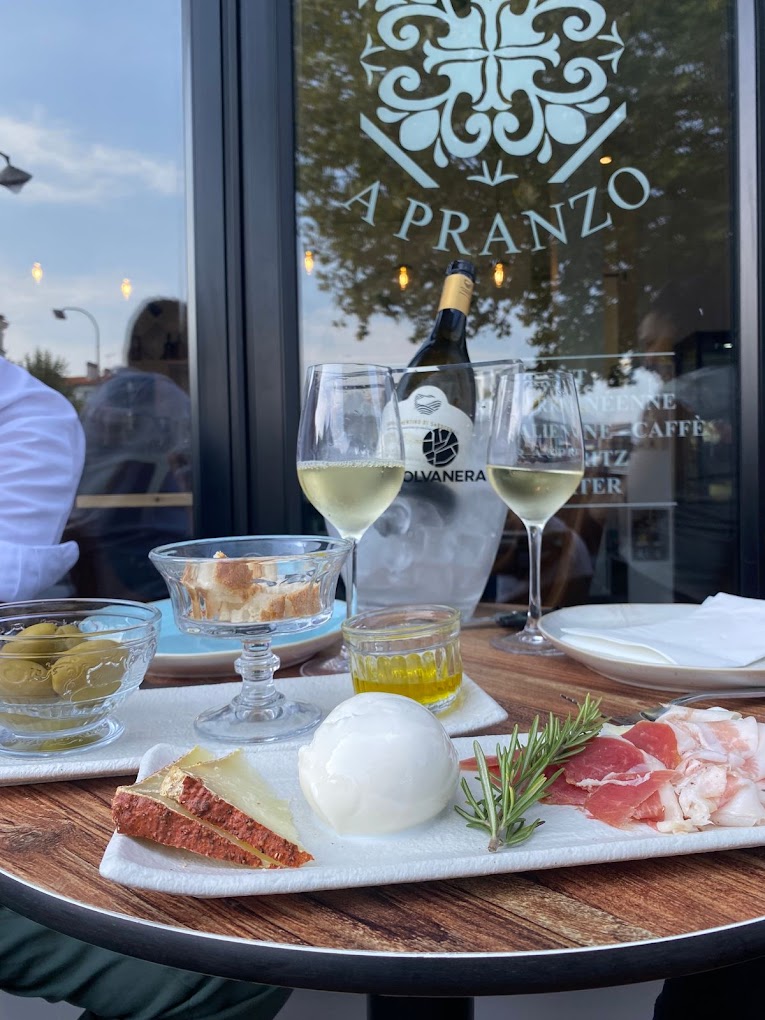 Restaurant Sta bene a pranzo à Royan, France