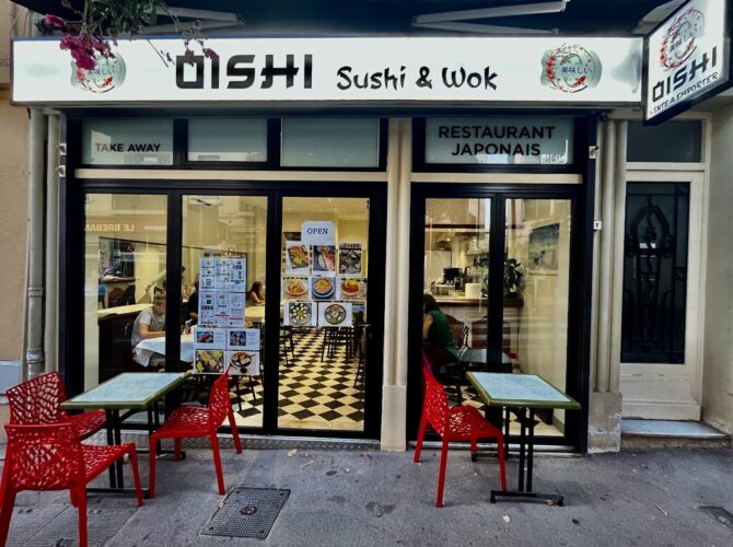 Restaurant Oishi sushi à Antibes, France