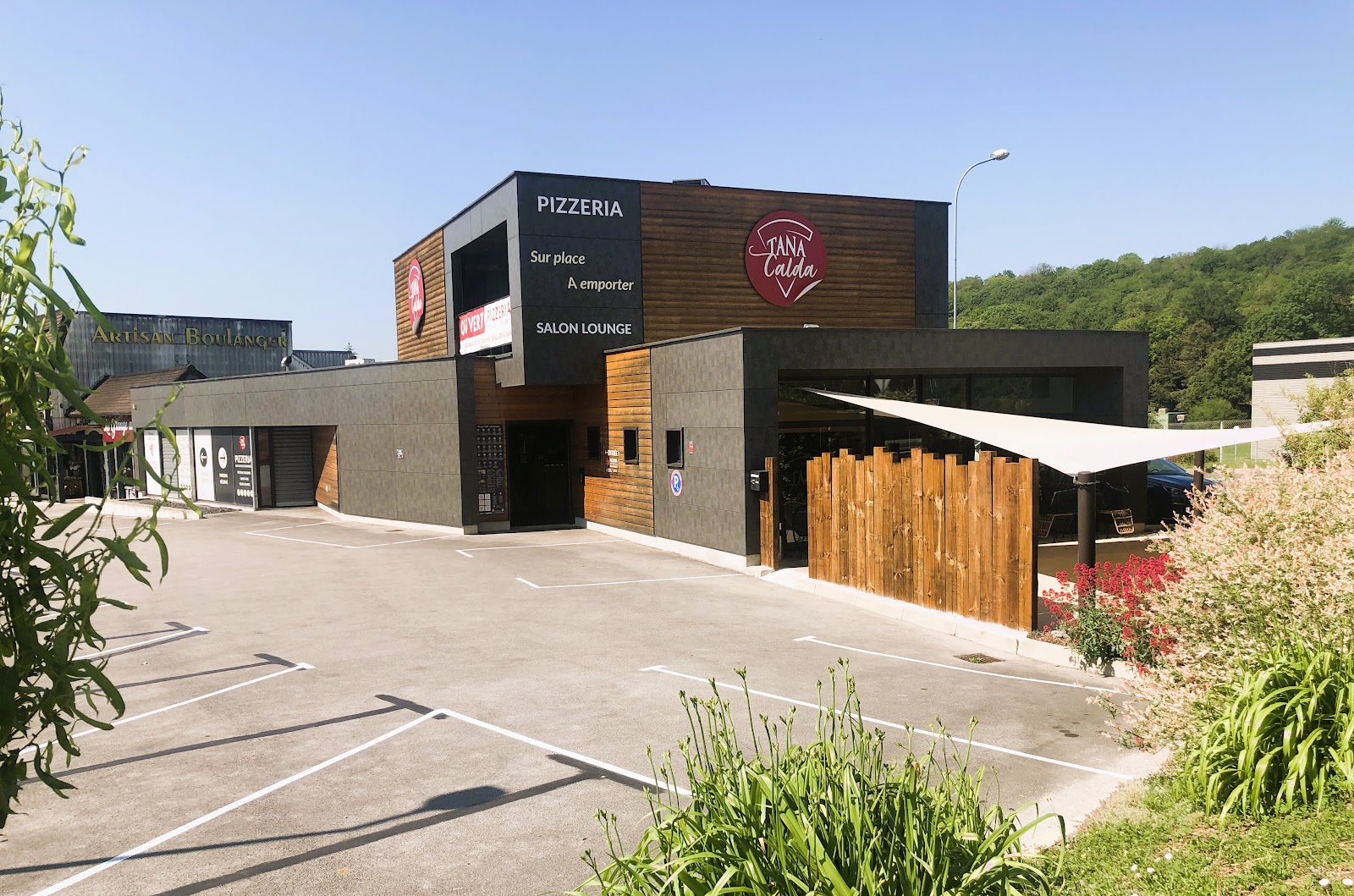Restaurant Tana Calda “pizzeria” – Châtillon le Duc à Châtillon-le-Duc, France — photo 2