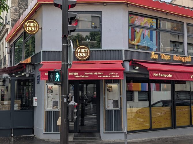 Restaurant VIET 1331 à Paris, France