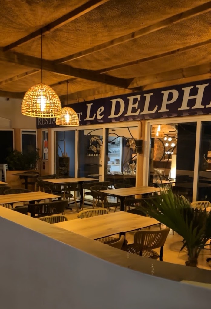 Le Delphinium
