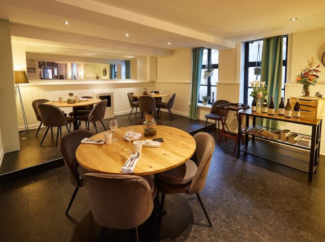 Restaurant Origines: gastronomie et vins à Villeneuve-d’Ascq, France