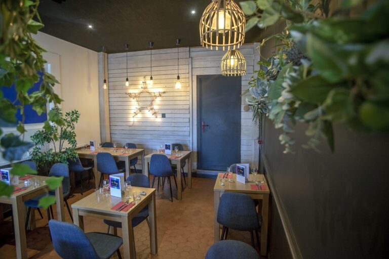 Restaurant Le Village à Écully, France — photo 1