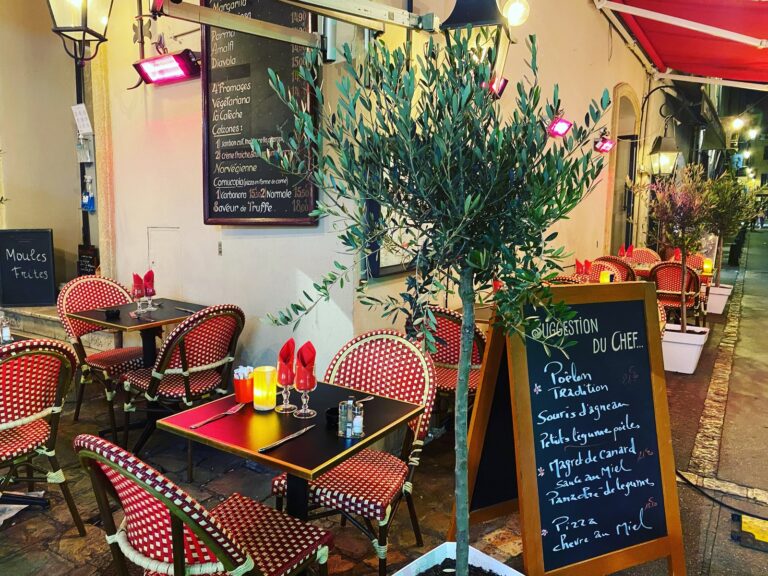 Restaurant Pizzeria La Calèche à Aix-en-Provence, France