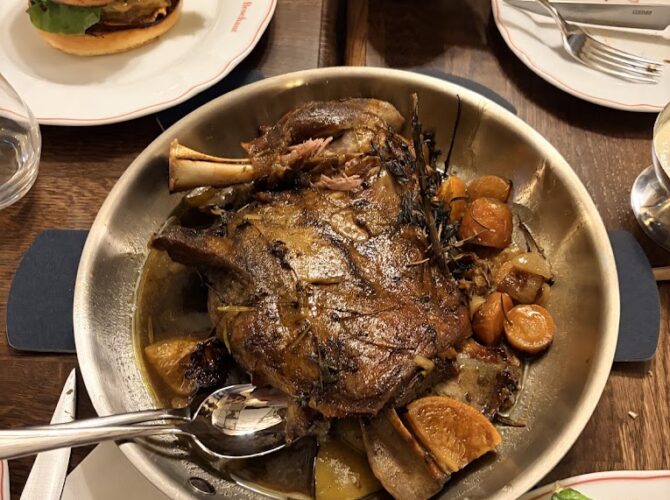 Restaurant Le Petit Brochant à Paris, France