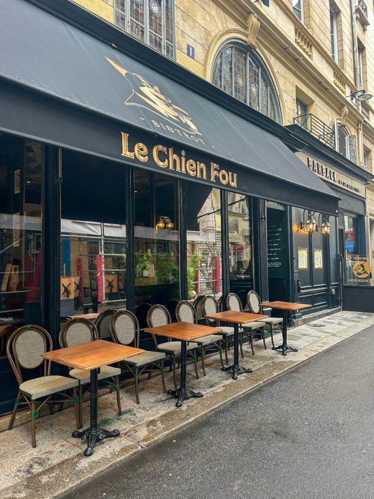 Restaurant Le Chien Fou à Paris, France — photo 1