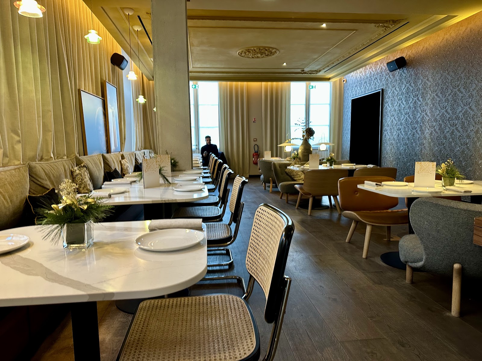 LÉONOR Bar & Restaurant — photo 3