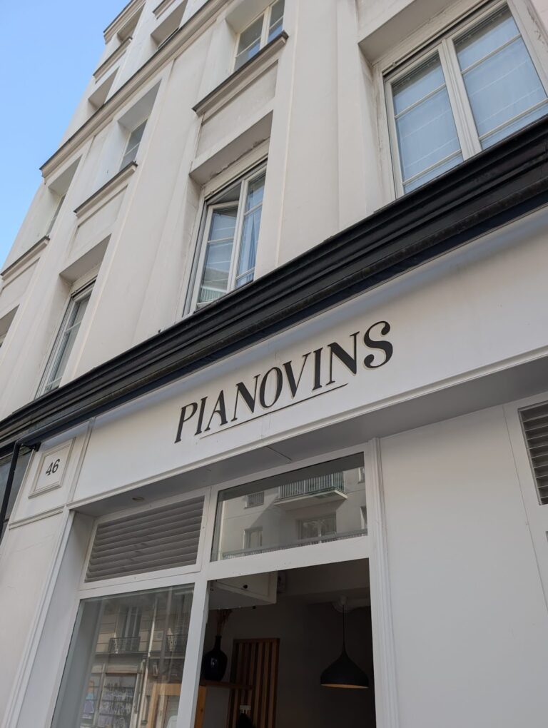 Restaurant Pianovins à Paris, France — photo 1